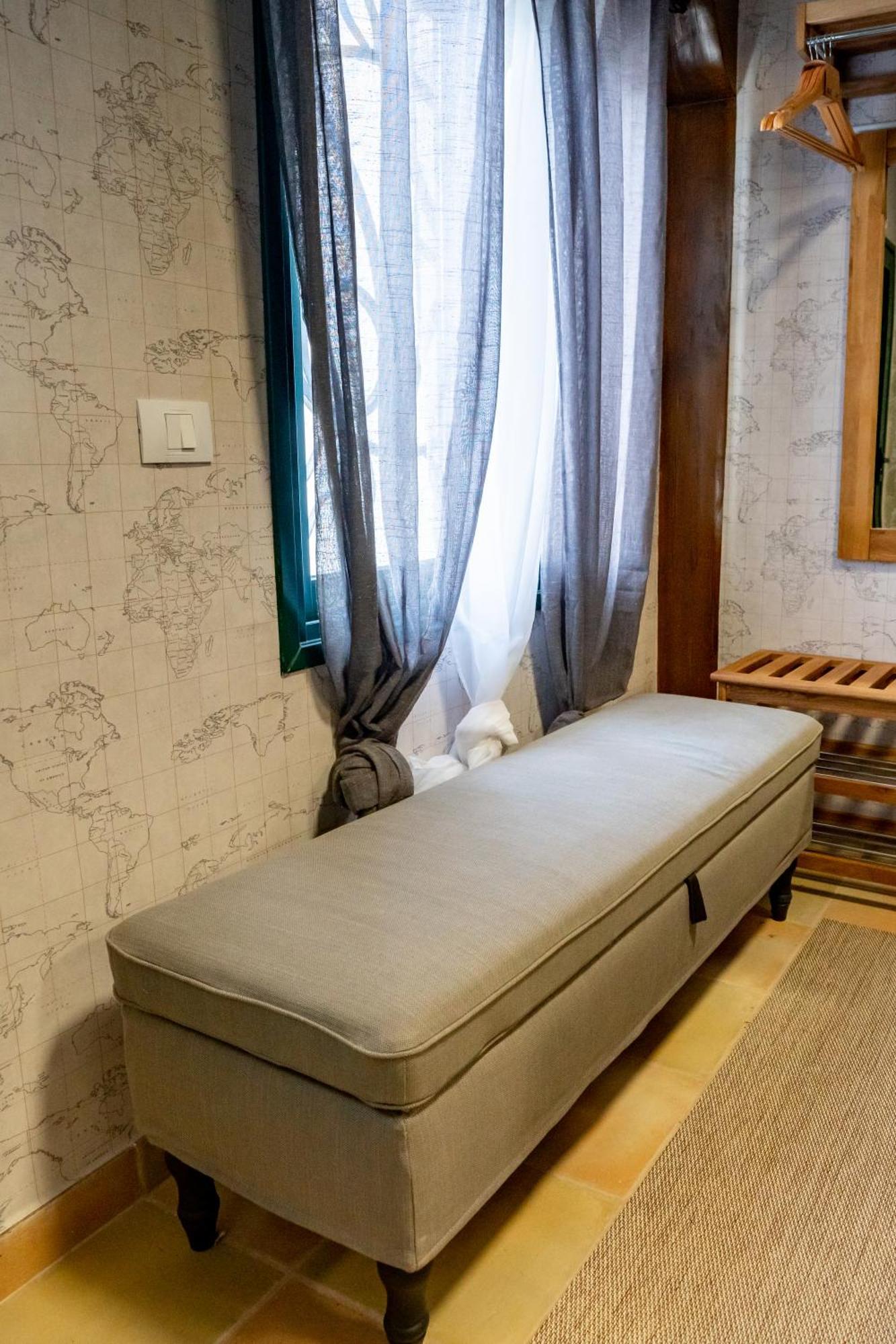 Casa Julio - Alcala Complete Coastal Retreat - Entire Apartment - 3 Min Walk From The Ocean - Shared Entrance With Host Ngoại thất bức ảnh