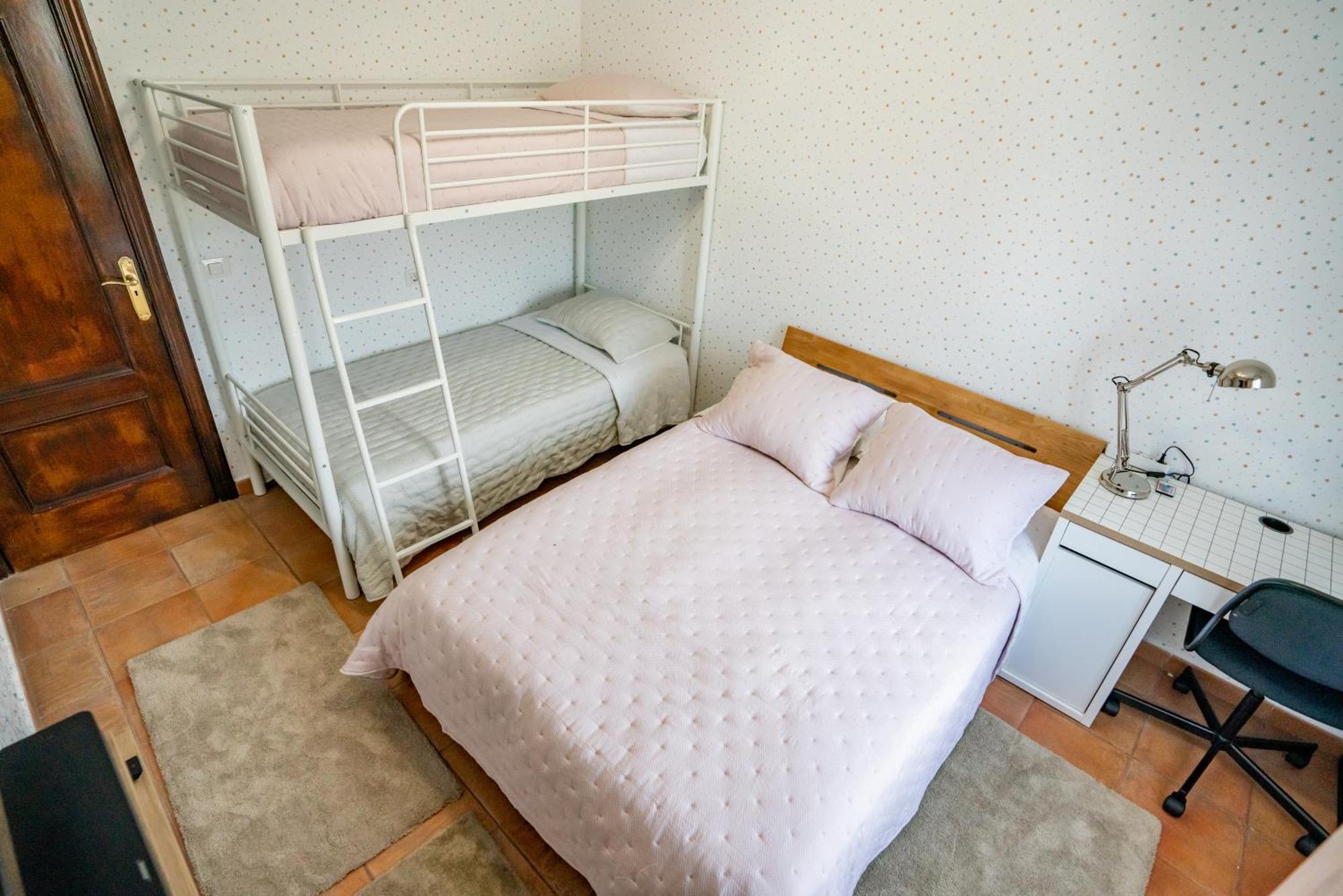 Casa Julio - Alcala Complete Coastal Retreat - Entire Apartment - 3 Min Walk From The Ocean - Shared Entrance With Host Ngoại thất bức ảnh