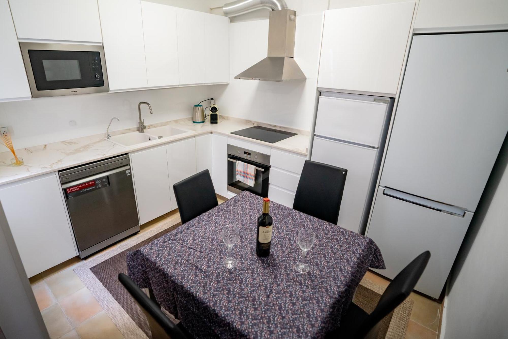 Casa Julio - Alcala Complete Coastal Retreat - Entire Apartment - 3 Min Walk From The Ocean - Shared Entrance With Host Ngoại thất bức ảnh